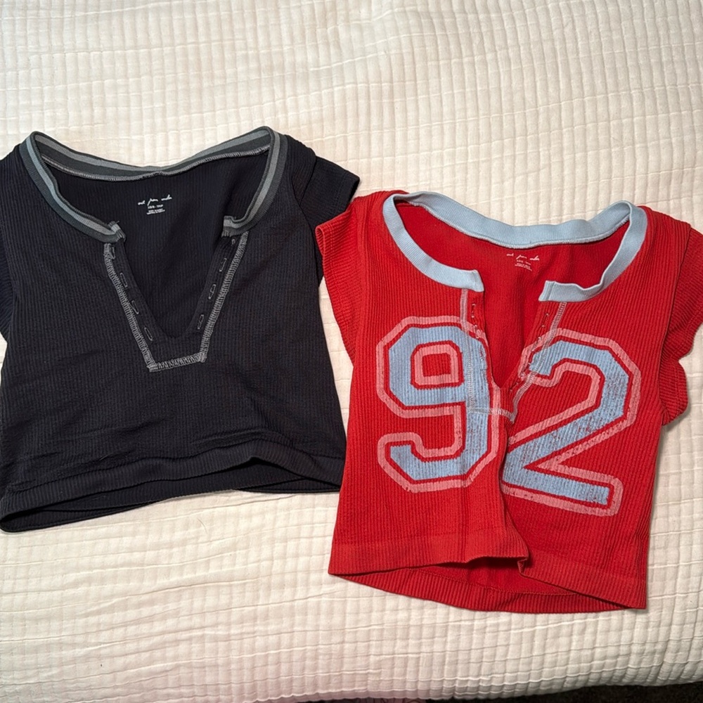 2 UO xxs/xs crop tops